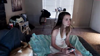 lexireign harlot posing in pantyhose