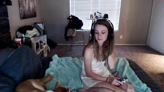 lexireign harlot posing in pantyhose