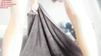 catty190 juicy babe creases her tits