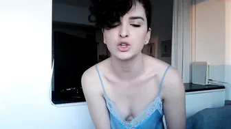 missalexthorn housewalker reveals her delicious body