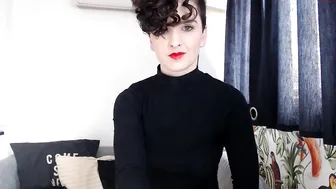 missalexthorn trans girl tames her girlfriend