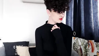 missalexthorn trans girl tames her girlfriend