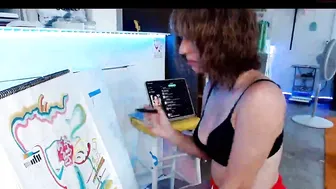 lennonzest busty chick masturbates shaved pussy