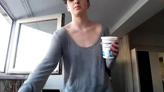 missalexthorn mature chick pulls pussy