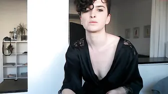 missalexthorn hot chick fucks pussy sex toy