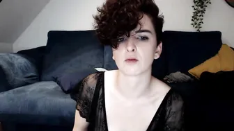 missalexthorn sexy babe caresses fingers