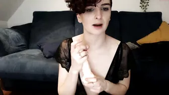 missalexthorn sexy babe caresses fingers