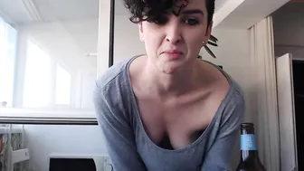 missalexthorn teen black-haired chick talks coquettishly on camera