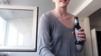 missalexthorn teen black-haired chick talks coquettishly on camera