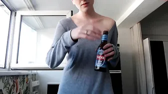 missalexthorn expressive lady masturbates pussy