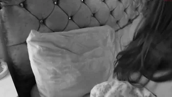 myassistant tasty babe fucks her anus