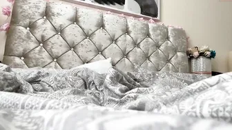 myassistant teen black-haired chick talks coquettishly on camera