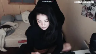 msnatey skinny babe pleases with her appearance