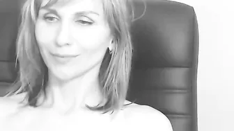 lady_ada big need and big horse agret