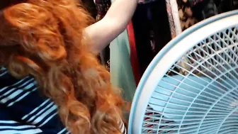 la1132 luxurious lady gently masturbates pussy