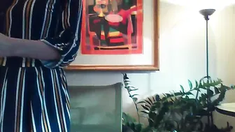 la1132 young bitch fucks herself with sex toys