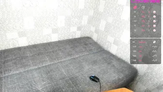 lily_rain online show January 2020