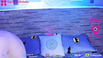 kittygy yelling from violent orgasm