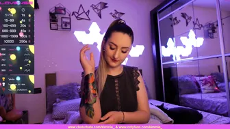 kimmie_ cute chick fucks herself with sex toys