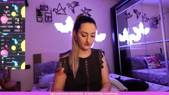 kimmie_ cute chick fucks herself with sex toys