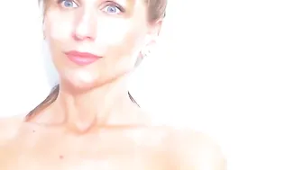 lady_ada hot bitch fucks herself with a phallus