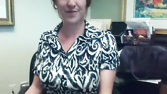 la1132 Luxurious young lady