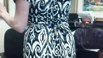 la1132 Luxurious young lady