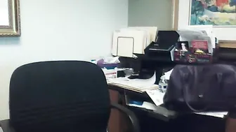 la1132 Luxurious young lady