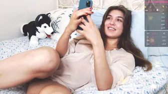 krisnewprincess busty hottie fucks handjob cunt