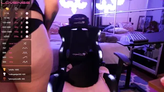 kimmie_ beautiful chick jerks off her cunt