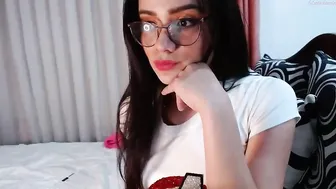 intellectual_lady spicy slut caresses nipples