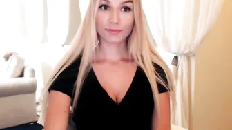 killer__tits luxurious bitch fucks pussy with phallus