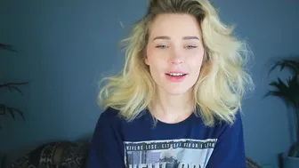 kirsten_xxx bitch drummed with glass dick
