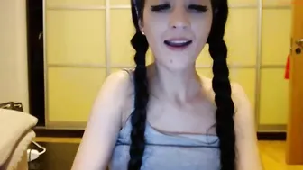 lonelyst4r shines pussy and caresses big tits