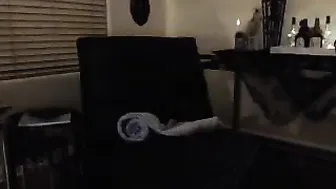 misstroublexx shows off her milking