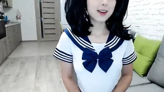 lil_monki naughty lady fingering pussy in nature