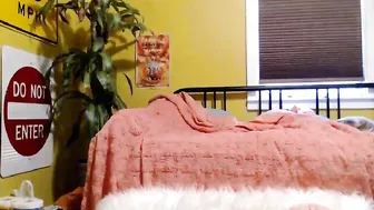 loonyguitar adorable chick engages in double penetration