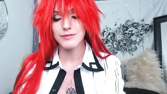 laraloxley the stubborn slut fucks herself with a phallus