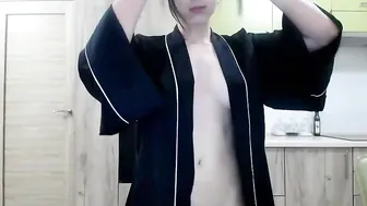 lil_monki wonderful woman shows big tits