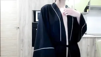 lil_monki wonderful woman shows big tits