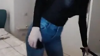 missspicy leggy teen fucking pussy