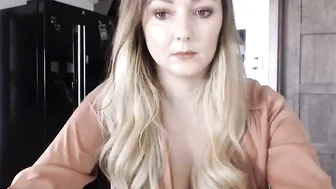 mi_ha gorgeous bitches do caressing in the shower