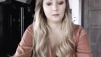 mi_ha gorgeous bitches do caressing in the shower