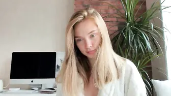 ms_lina crazy bitches lick pussy