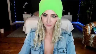 misscodyblack angelic passion caresses big tits