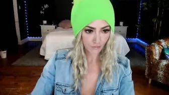 misscodyblack angelic passion caresses big tits