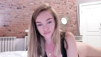 ms_lina expressive beauty gets sexuality