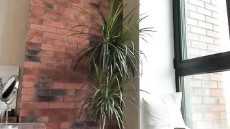 ms_lina incendiary confused handjob cunt