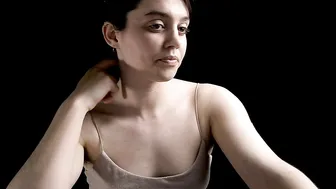 mindvoiding cute bitch massaging pussy