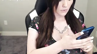 lizzielust beautiful woman jerks off pussy